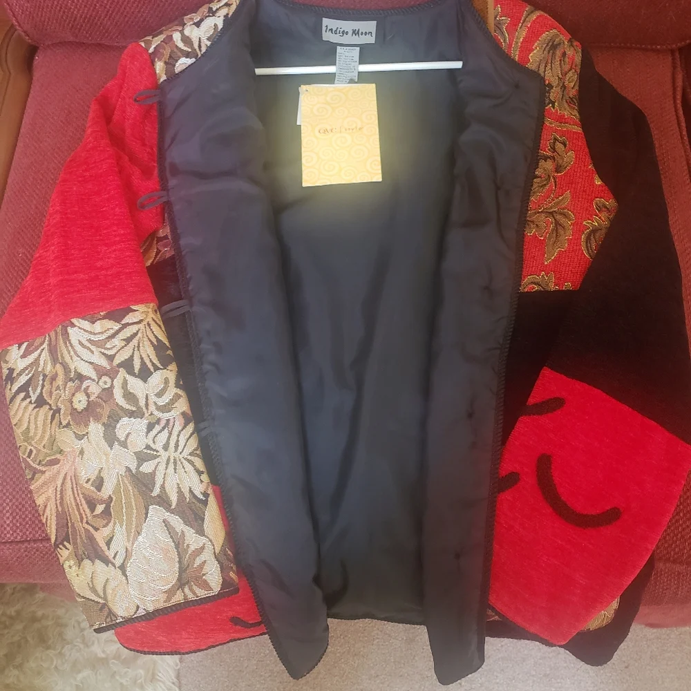 Embroidered patchwork jacket - Picture 4 of 6